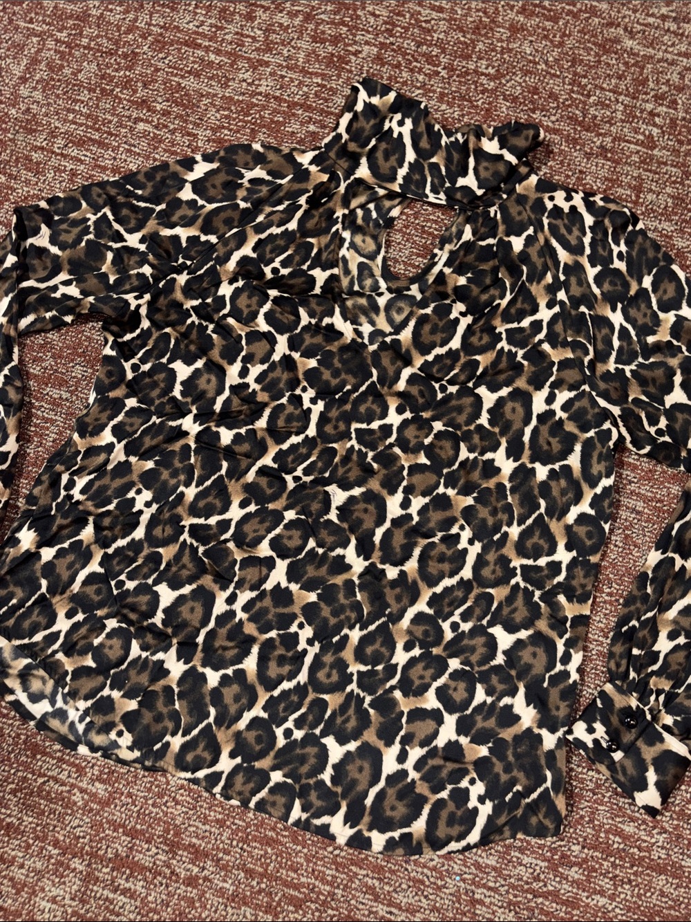 Trina Turk blouse leopard print silk high neck keyhole turtleneck top‎ large